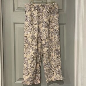 Denim & Co Women's Medium Linen Rayon Floral Cream Blue Capri Cropped Pants